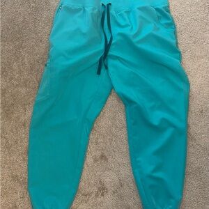 FIGS Womens High Waisted Zamora Jogger Scrub Bottoms- Oasis 2XL